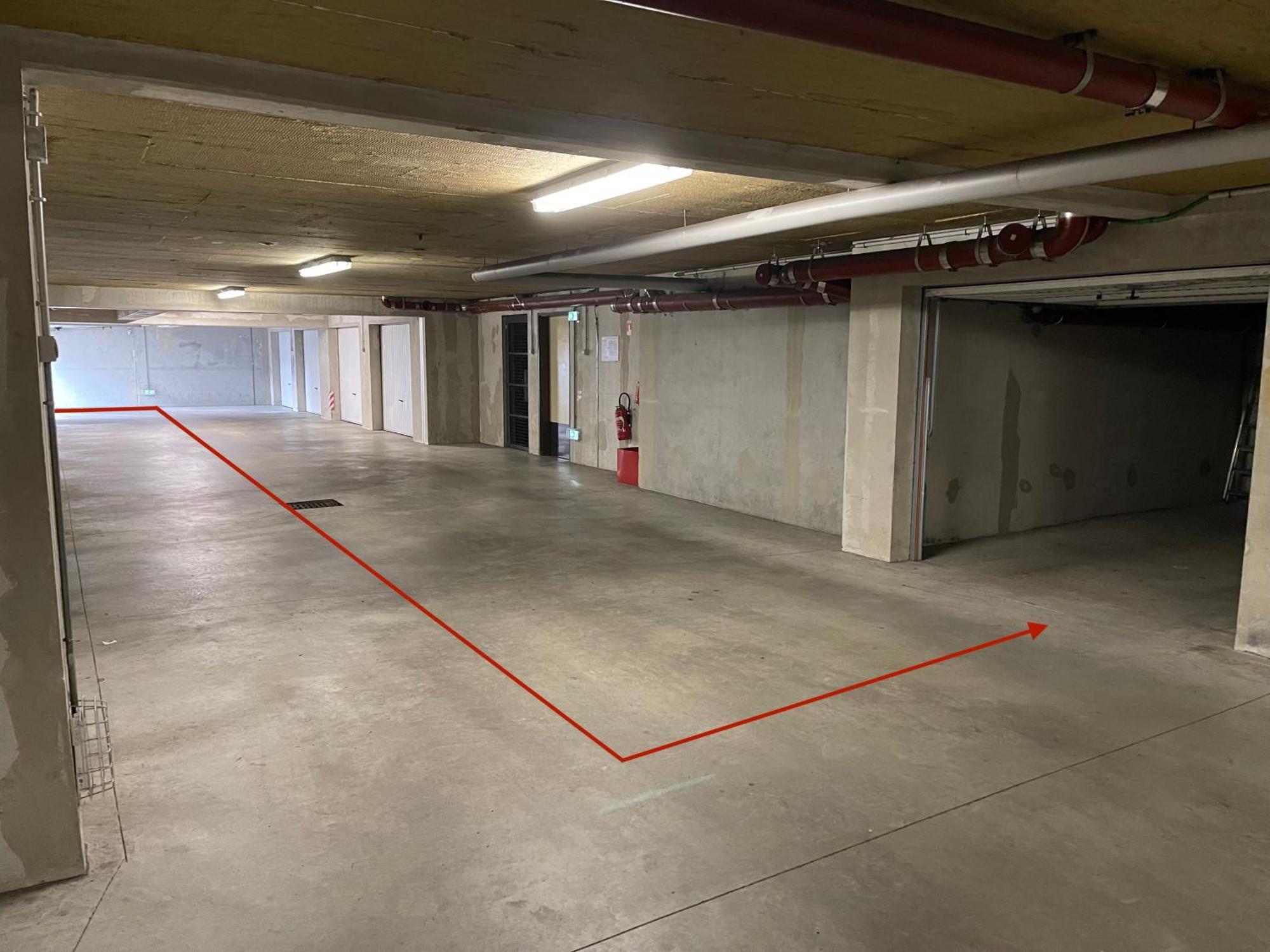 Neudorf + Garage Appartamento *